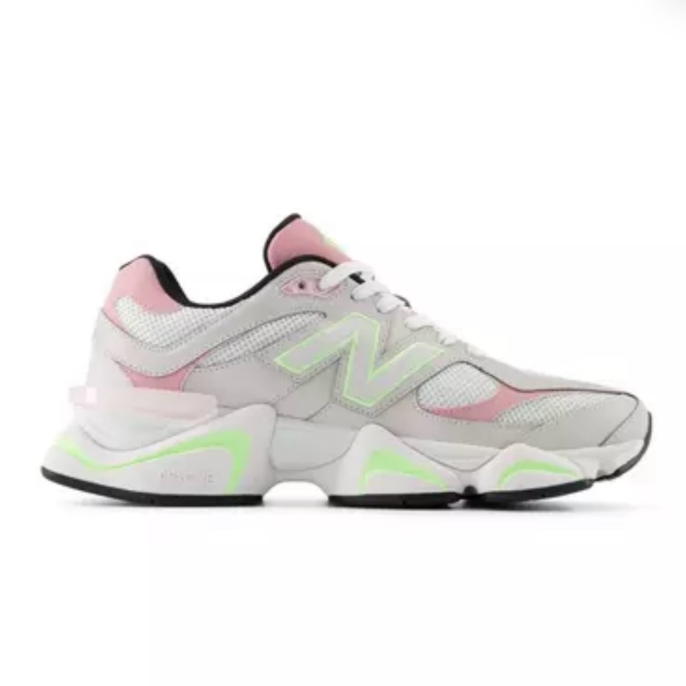 9060 New Balance Women's Sneakers in Pink and Green